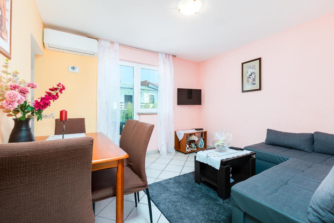Apartment Ivica Punat Exterior photo